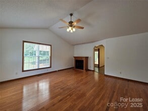 4641 Hickory Grove Rd in Sharon, SC - Building Photo - Building Photo