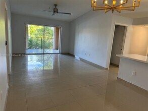 2051 Renaissance Blvd in Miramar, FL - Building Photo - Building Photo