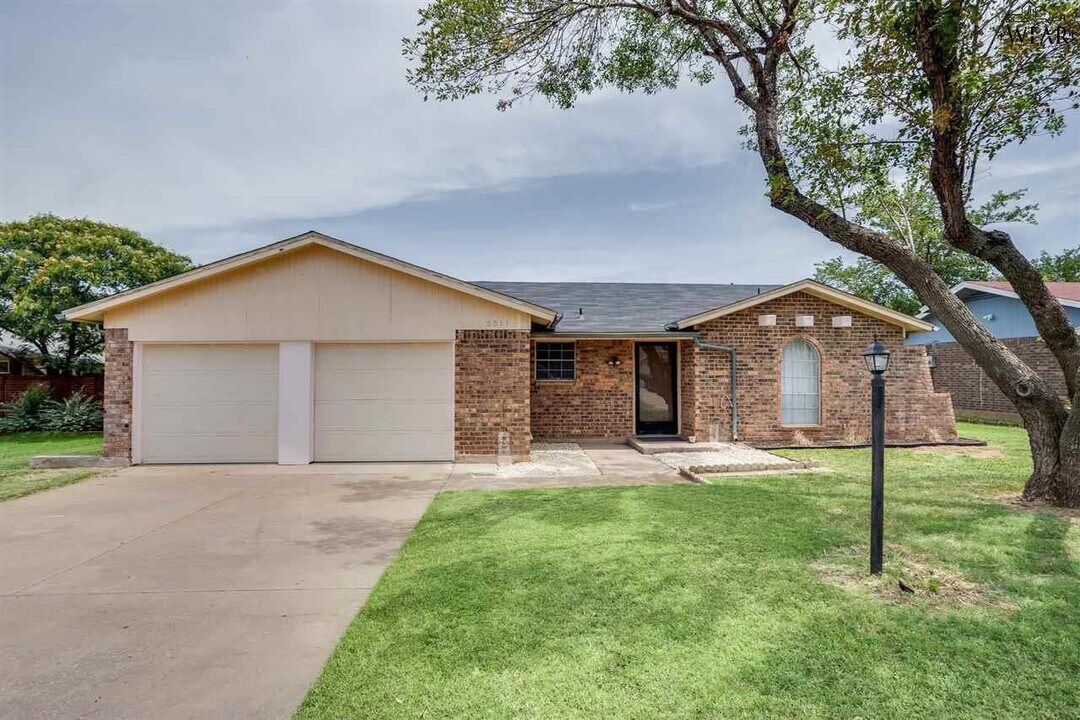 5511 Hooper Dr in Wichita Falls, TX - Building Photo