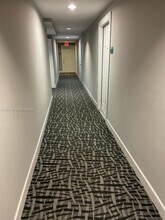 170 SE 14th St in Miami, FL - Foto de edificio - Building Photo