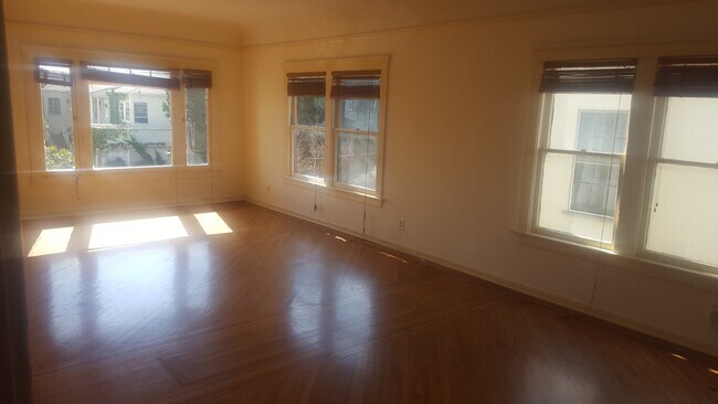 625 N Spaulding Ave, Unit 625 SPAULDING