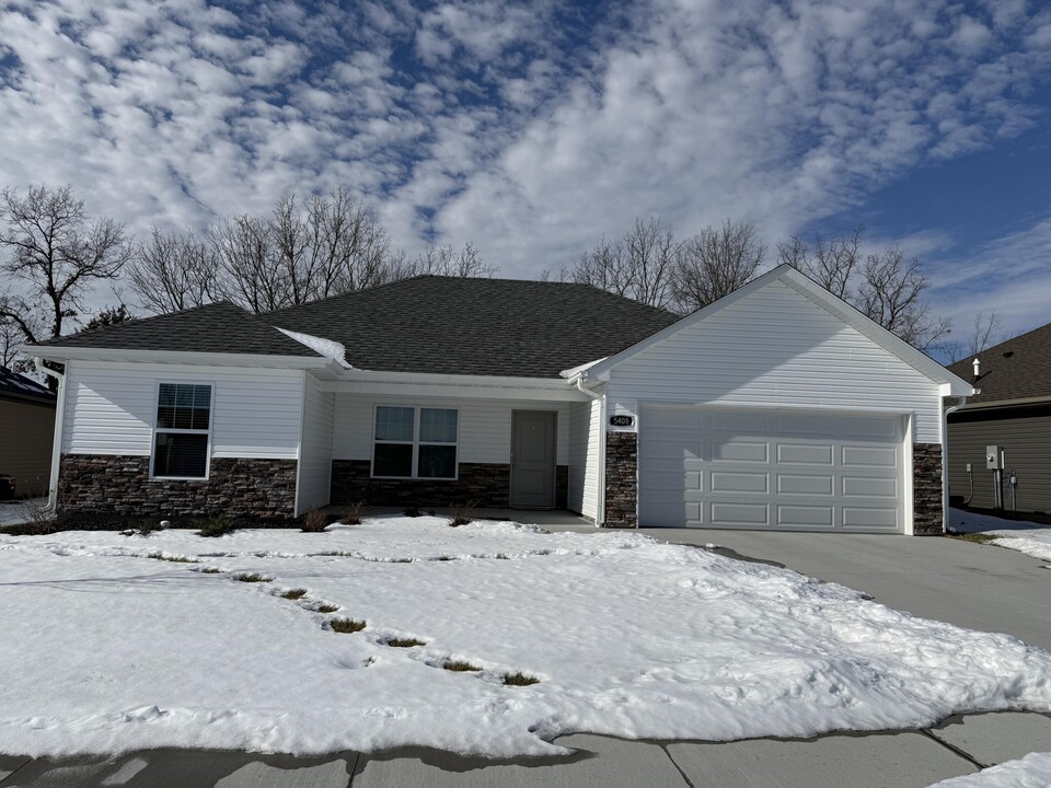 5408 Sweetgum Cir in Columbia, MO - Building Photo