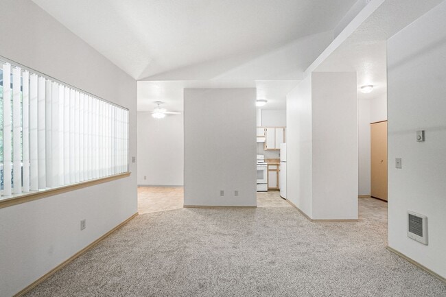 115-Wintercrest Apartments in McMinnville, OR - Foto de edificio - Interior Photo