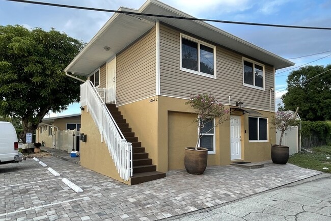 3064 Lake Ave, Unit 1