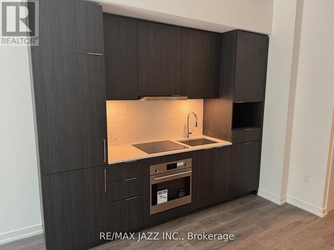 property at 7-337 Golden Lion Heights