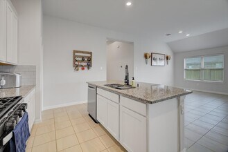 3334 Tug Wy in Mont Belvieu, TX - Building Photo - Building Photo