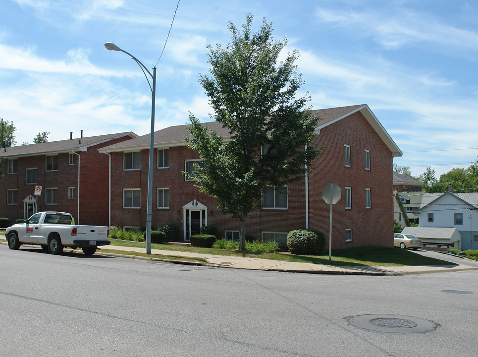 428 N 40th St in Omaha, NE - Building Photo