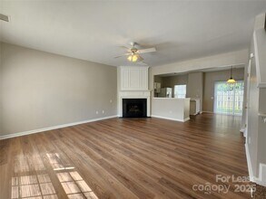 3242 Mannington Dr in Charlotte, NC - Building Photo - Building Photo