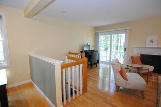 81 Barrington Ave in Nashua, NH - Building Photo - Building Photo