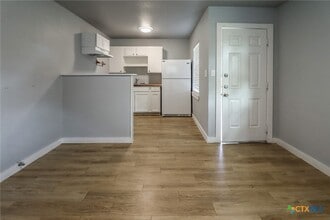 120 W Avenue A, Unit A in Killeen, TX - Building Photo - Building Photo