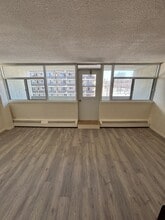 70 McEwen Ave in Ottawa, ON - Building Photo - Building Photo