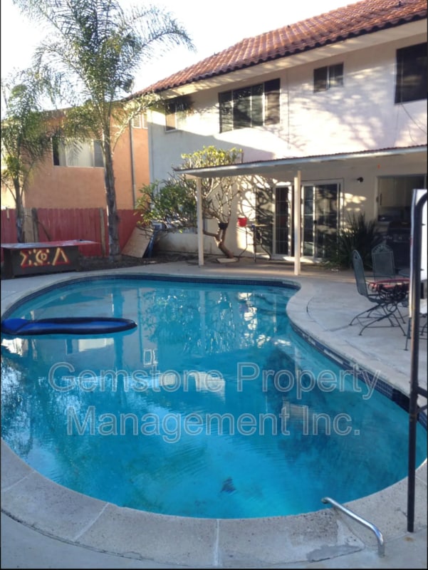 property at 5233 Countryside Dr