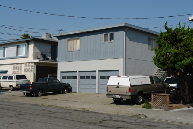 149 San Diego Ave in San Bruno, CA - Foto de edificio - Building Photo