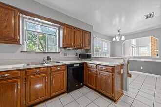 3217 Crocus Ln in Virginia Beach, VA - Building Photo - Building Photo