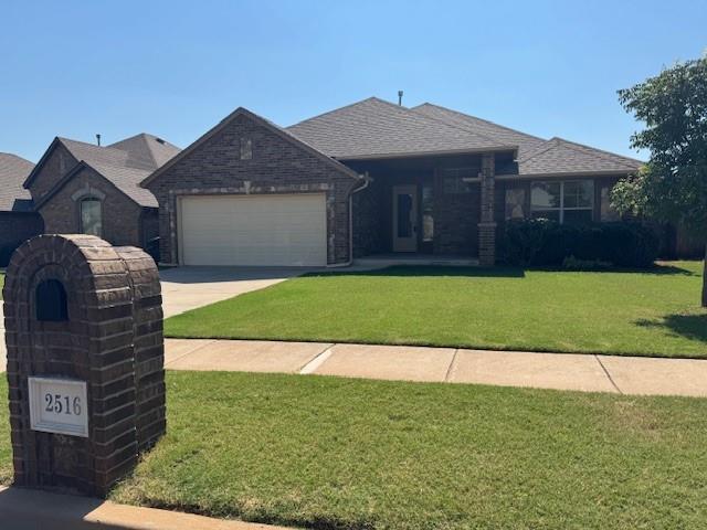 2516 SE 38th St in Moore, OK - Building Photo - Building Photo