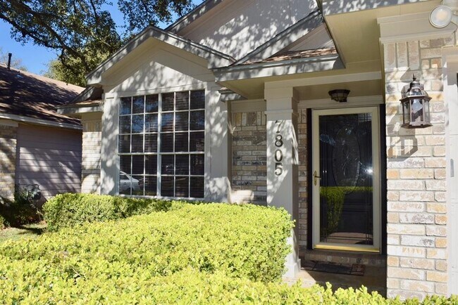 7805 Kincheon Ct in Austin, TX - Building Photo - Building Photo