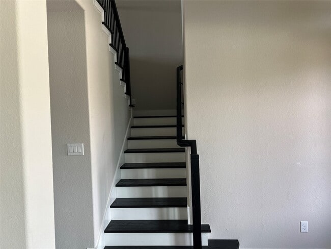 property at 2638 Settler Hl Dr