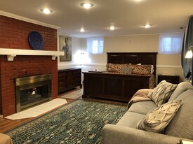 804 E Edison Ave, Unit Short Term Suite