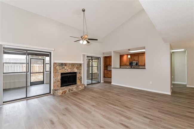 8416 Cypress Lake Cir in Sarasota, FL - Building Photo - Building Photo