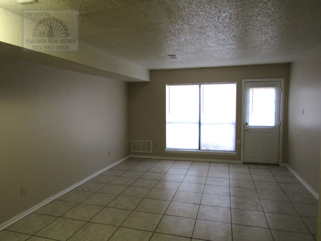 622-622 S Oak St in Jacksonville, AR - Building Photo - Building Photo