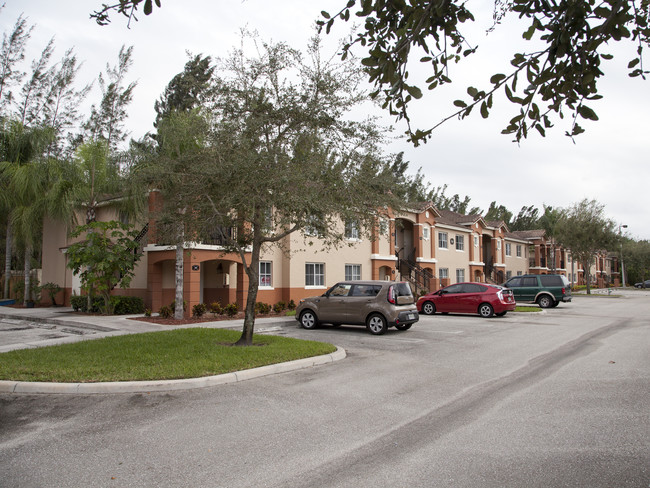 The Cove II at Briar Bay in West Palm Beach, FL - Foto de edificio - Building Photo