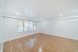 7530 N Oakley Ave, Unit 1 in Chicago, IL - Building Photo - Building Photo