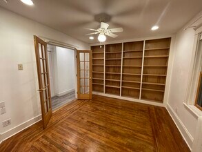 46 Lowell St, Unit 2 in Lexington, MA - Foto de edificio - Building Photo