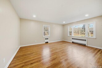 152 Harrison Ave in Yonkers, NY - Foto de edificio - Building Photo