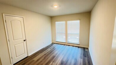 2037 Delta Downs Dr in Seagoville, TX - Building Photo - Building Photo