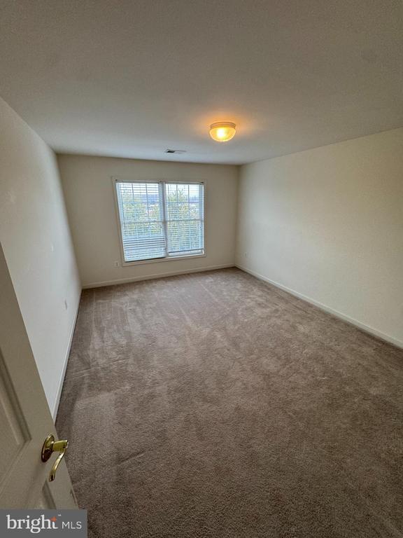 228 W Ridge Ct in Warrenton, VA - Building Photo - Building Photo