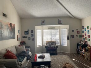 10991 Matinal Cir in San Diego, CA - Building Photo - Building Photo