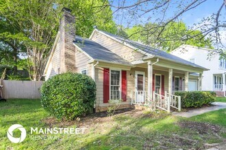 8423 Mission Hills Rd in Charlotte, NC - Building Photo - Building Photo