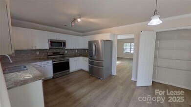 4813 Stowe Derby Dr in Charlotte, NC - Building Photo - Building Photo