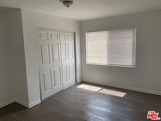 2029 E 10th St in Long Beach, CA - Building Photo - Building Photo