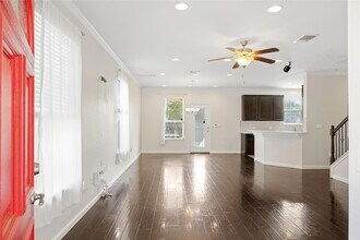 11229 Kirkland Hill Path, Unit 105 in Austin, TX - Building Photo - Building Photo