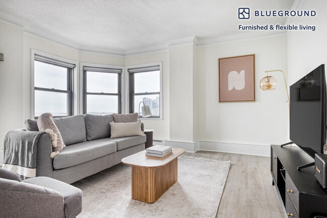 1400 N Lake Shore Dr