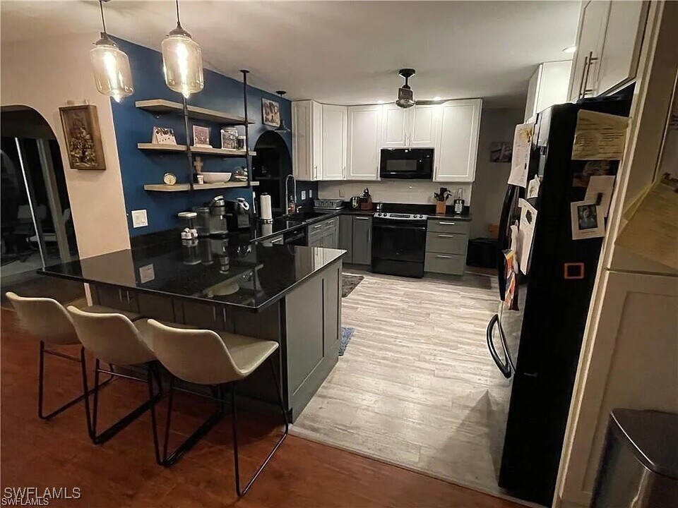 18176 Baruch Dr in Ft. Myers, FL - Building Photo