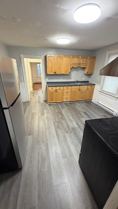 22 Blake St, Unit 2 in Quincy, MA - Foto de edificio