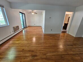 4099 Telegraph Rd, Unit G 111 in Bloomfield Hills, MI - Building Photo - Building Photo