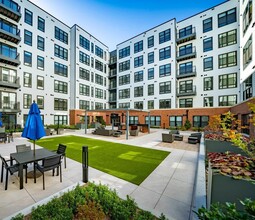 Harwood Flats in North Bethesda, MD - Building Photo - Building Photo