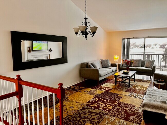 2697 S Embers Ln in Arlington Heights, IL - Building Photo - Building Photo