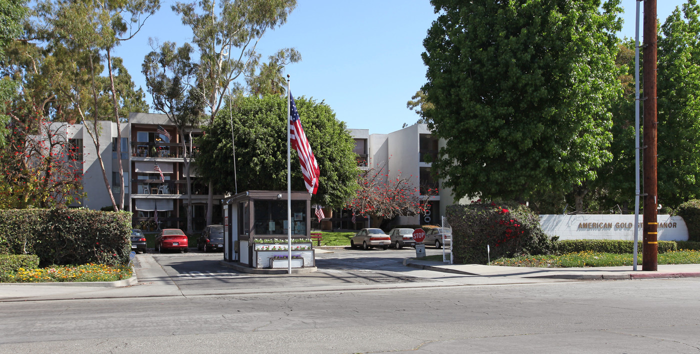 American Gold Star Manor in Long Beach, CA - Building Photo