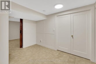 39 Airdrie Dr in Vaughan, ON - Building Photo - Building Photo