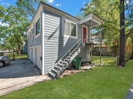408 W 15th St in Houston, TX - Building Photo