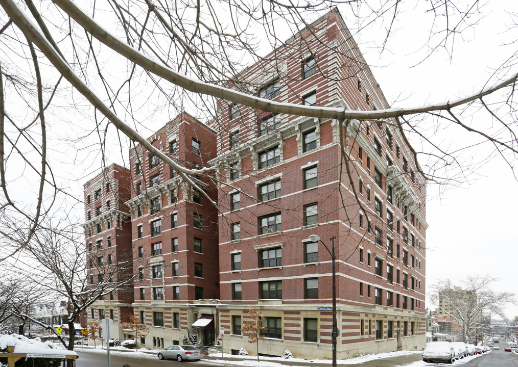 Bellefield Dwellings in Pittsburgh, PA - Building Photo