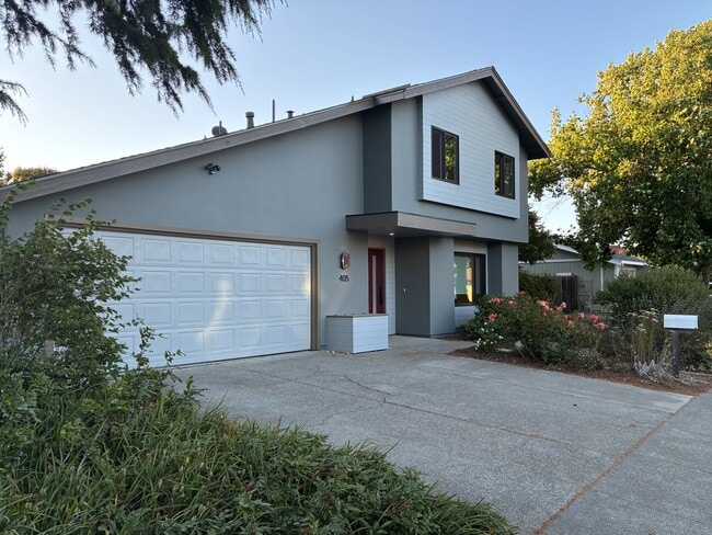 property at 405 Solano Dr
