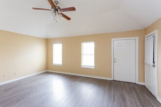 2902 Connor Reed Dr in Horn Lake, MS - Foto de edificio - Building Photo