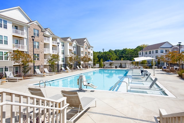 The Darby Apartments in Holly Springs, GA - Foto de edificio
