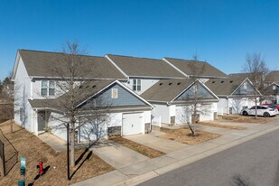 Riverwood Ranch Townhomes in Clayton, NC - Building Photo