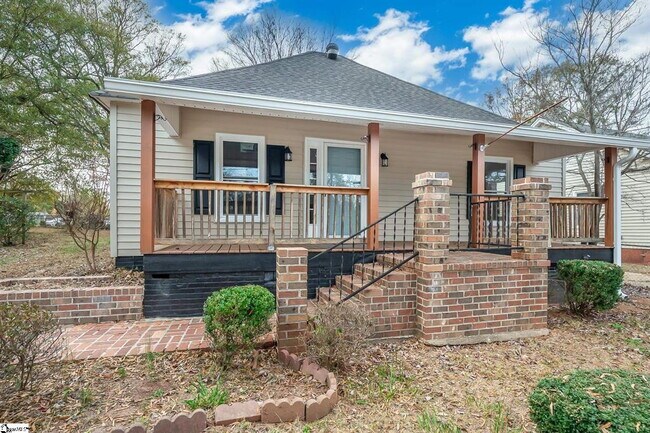 15 N Vance St in Greenville, SC - Building Photo - Building Photo